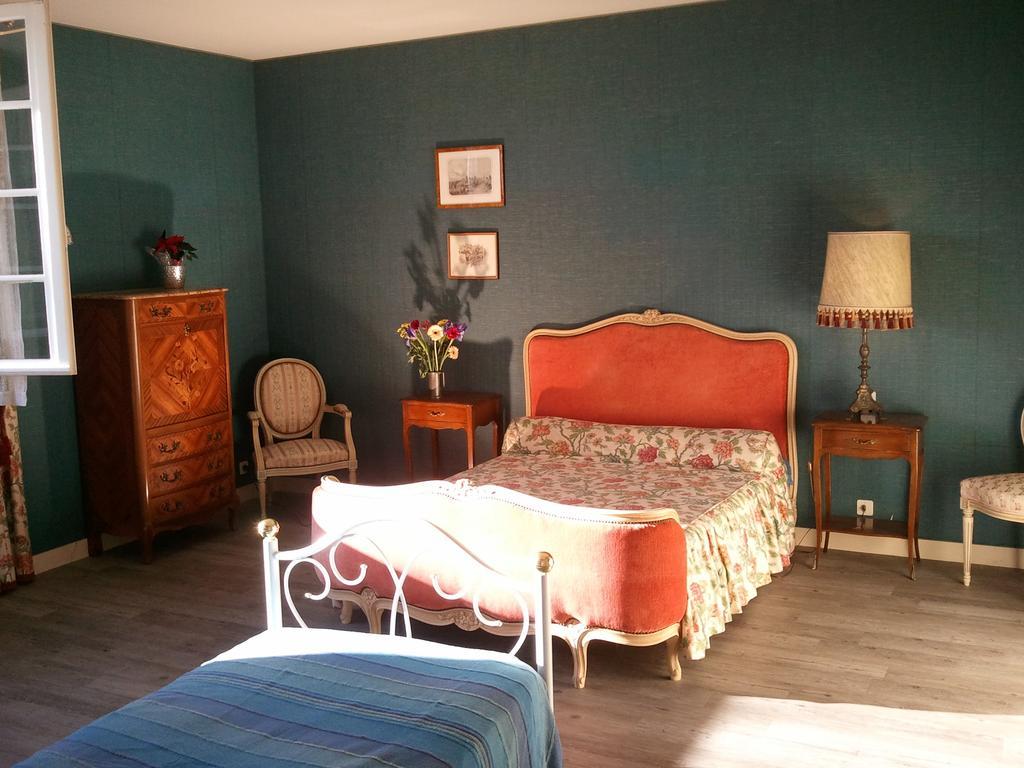 Mas Du Trezon Bed and Breakfast Cholet Rum bild